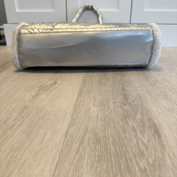 PAJAR Canada Metallic Silver Puffer Tote Bag Faux Shearling Trim Quilted Handbag - Picture 11 of 16